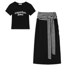 夏用文字プリント半袖Tシャツとストライプデザインのリボン付きスカート（セットアップ対応）