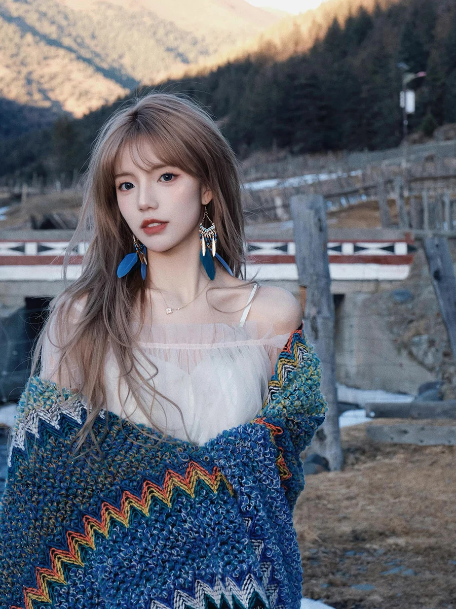 ジャケットとスカーフの違いを知れば、防寒ケープは本当に必要なのか？
