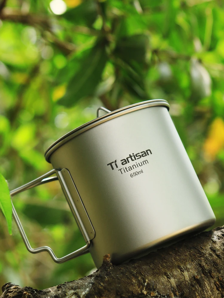 Tiartisan アウトドア用チタンマグカップ：キャンプ道具を節約調達するための実用性と価格分析