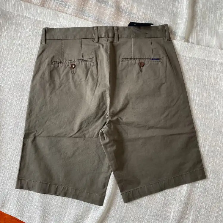 シンプルで使いやすい メンズ夏用コットンショートパンツの快適性と実用性