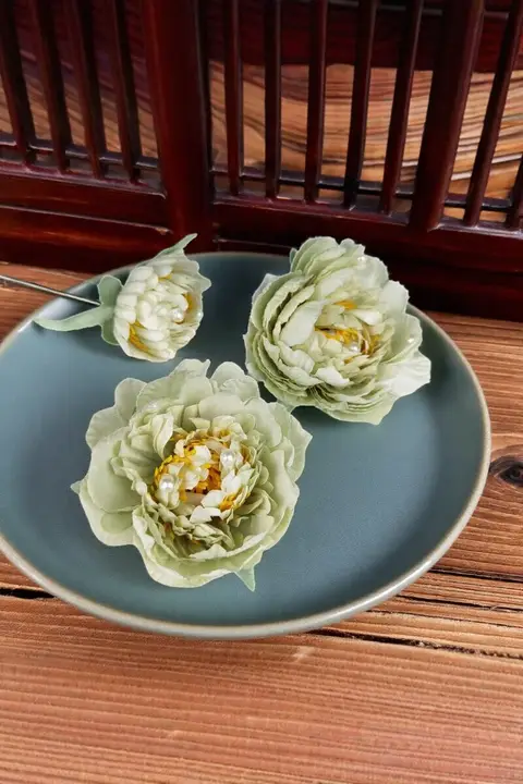 古風の花デザインU型ヘアピン【ボタン花・華やかさを引き立てる】（セットアップ対応）