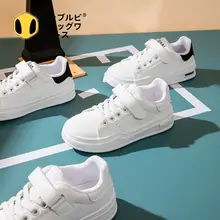 スズメバチ 子供靴白靴 2025 秋