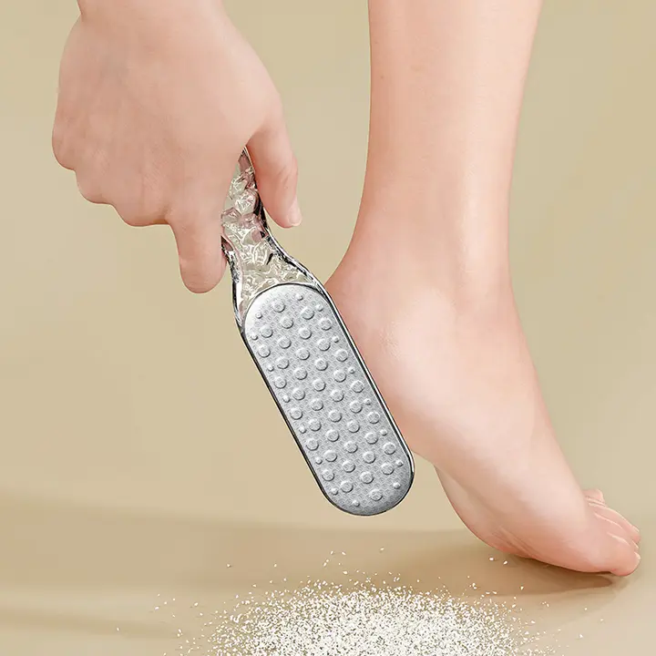 不死皮老茧除去用両面ステンレス製かかと削り器【家庭用・足の角質削り・軽量】