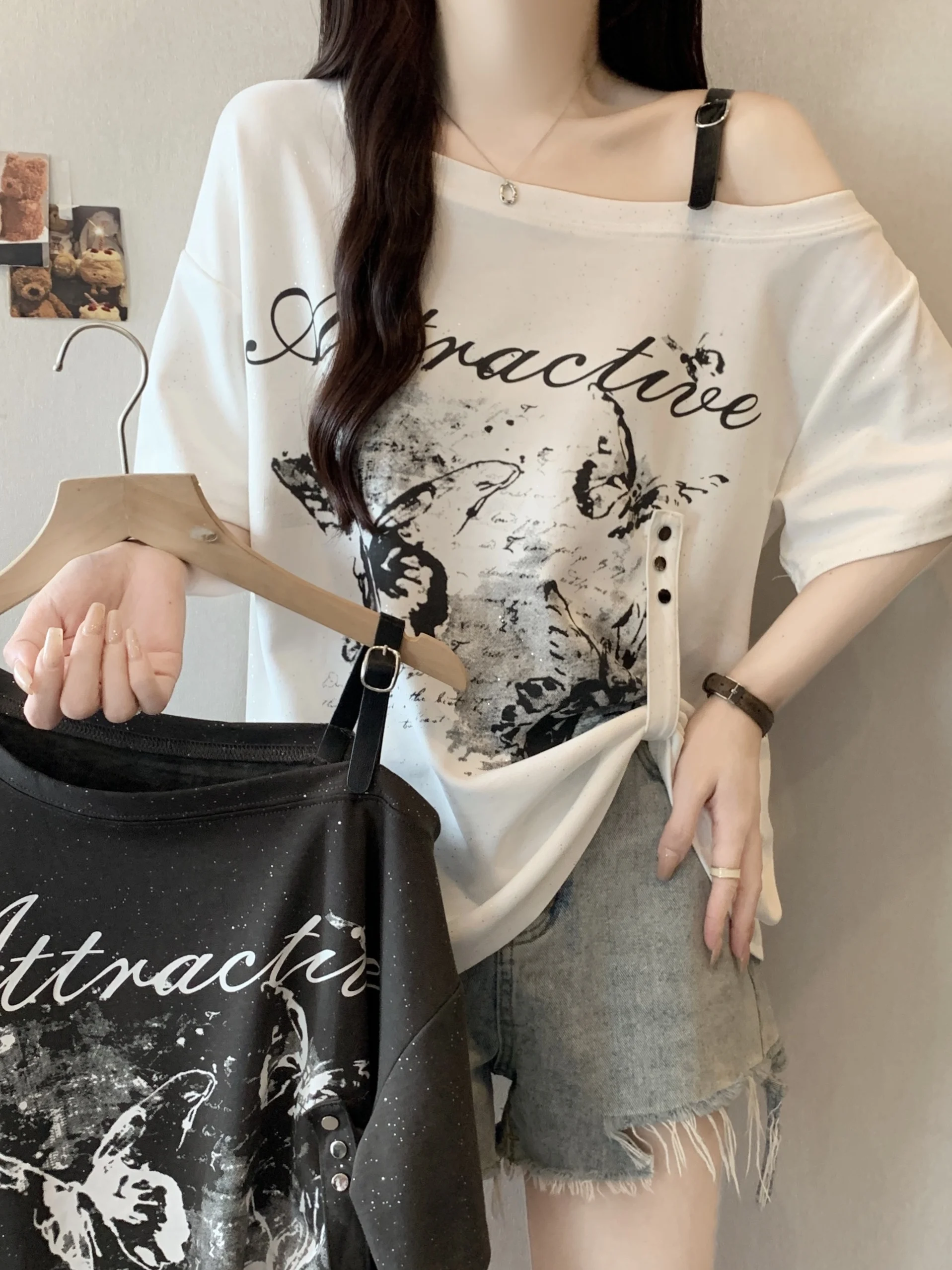 レディースグラフィックtシャツの選び方：4選でファッションと機能のバランスを取る