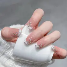 白富美 爆閃するスワロフスキー グラデーションチークネイルシール【ハンドメイド・猫目デザイン・結婚式用】