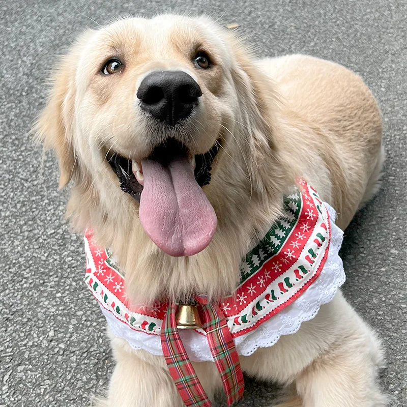 クリスマス用 犬用スカーフ 鈴飾り付きで冬の寒さを軽減