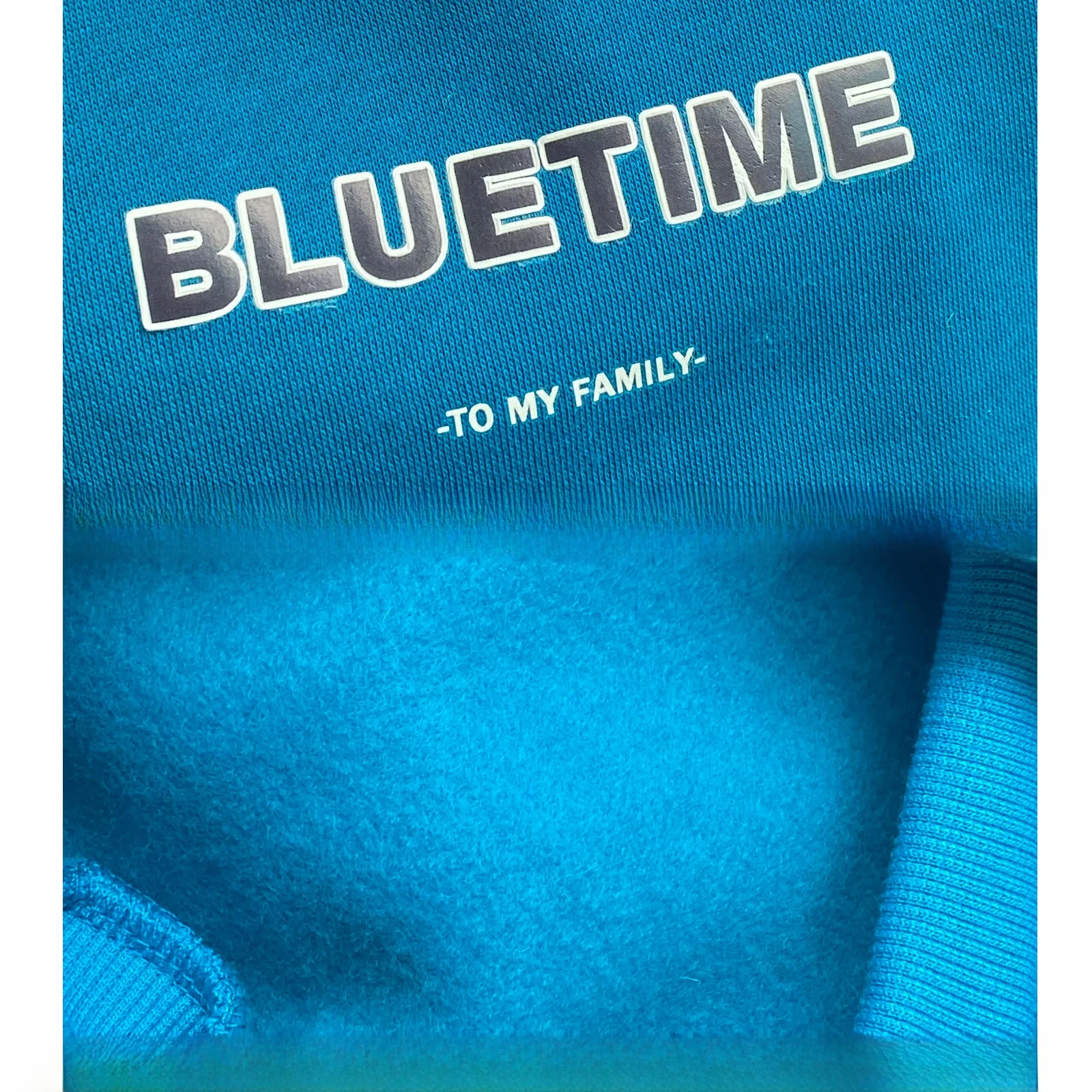 春用の犬服：bluetime/藍時間の柔らかさと保温性を実証