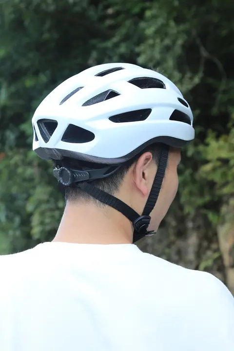夏用 自転車ヘルメット【男女兼用・マウンテンバイク・ロードバイク・安全保護具】