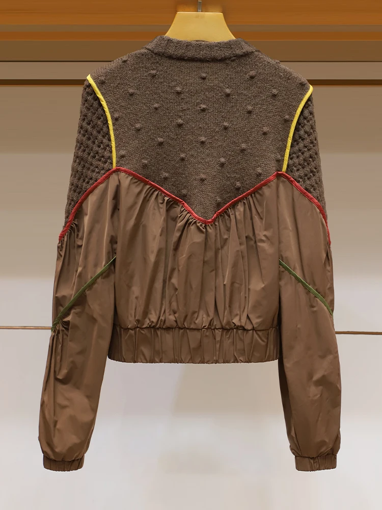 1月のファッションにぴったりな服は？バイカラーパネルジャケットで失敗しない選び方