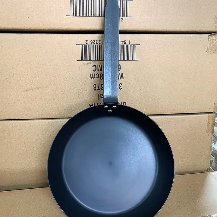 Vv小丸家 日本製 鉄製ノンスティック フライパン【小型・無塗装・ステーキ対応】