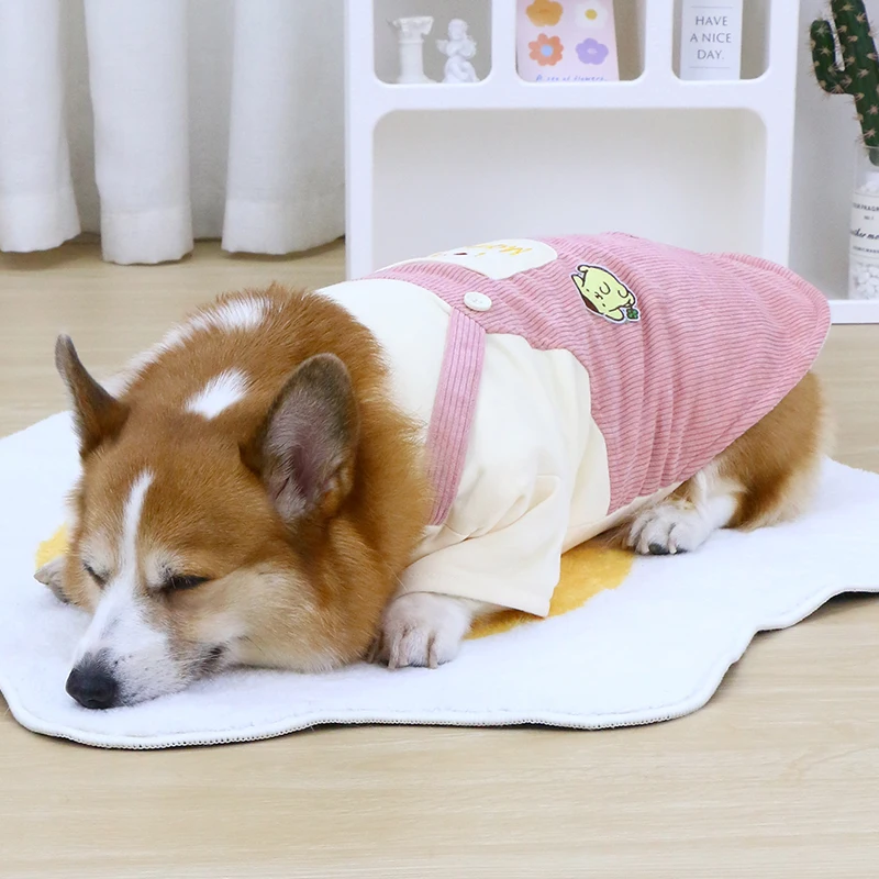 可愛い犬用秋冬用アウター：小型犬向けの保温背带スタイル