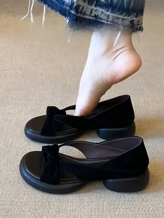 柔らかい羊革使用の美しいフレンチスタイルサンダル【夏用・厚底・カジュアル・ローマ風】