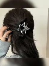 星型デザインのシャーククリップ【中型・後頭部用・高級感】