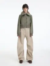 不規則な立体デザインのワイドカーゴパンツ【春秋用・米灰色・女性用】（セットアップ対応）