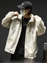 フード付き マウンテンパーカー【春秋用・アウトドア・クールなデザイン】