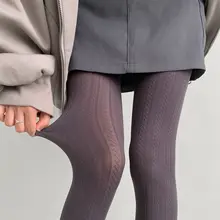 グレーのダイヤモンドデザインストッキング【春秋用・ボディラインを引き立てる】