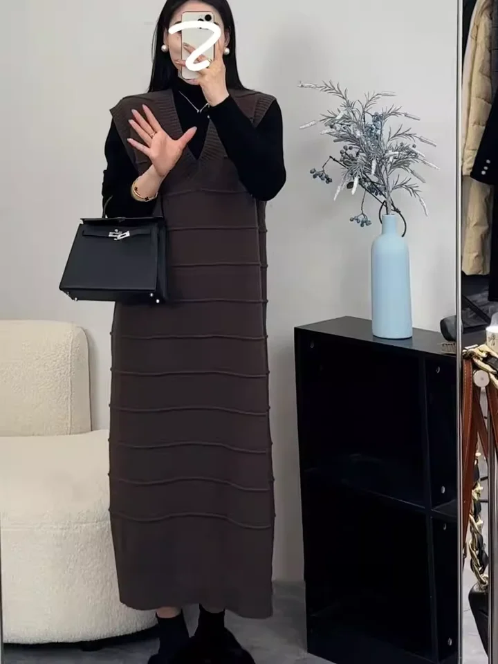 プラスサイズ レディース ブラックニットベストワンピース【秋冬用・細見え・インナーコーデに最適】（セットアップ対応）