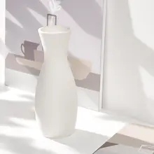白色陶器製ドライフラワー用花瓶【ミニマリストデザイン・北欧スタイル・インテリア装飾】