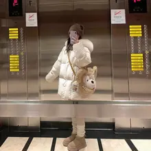 白色フード付き大毛皮襟の短めダウンジャケット【女性用・冬季・おしゃれなデザイン】