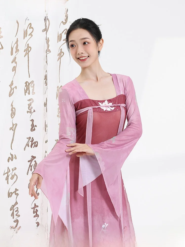 クラシックコンサート女性冬用服装としての中国舞演出用長袖ダンス服の選定基準