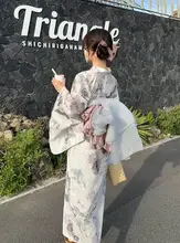 淡い花柄の二部式和服ドレス【伝統的デザイン・花火大会向け】（セットアップ対応）
