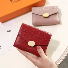 黄色の本革ミニ財布【折りたたみ・クロコダイル風・女性用・極上の柔らかさ】