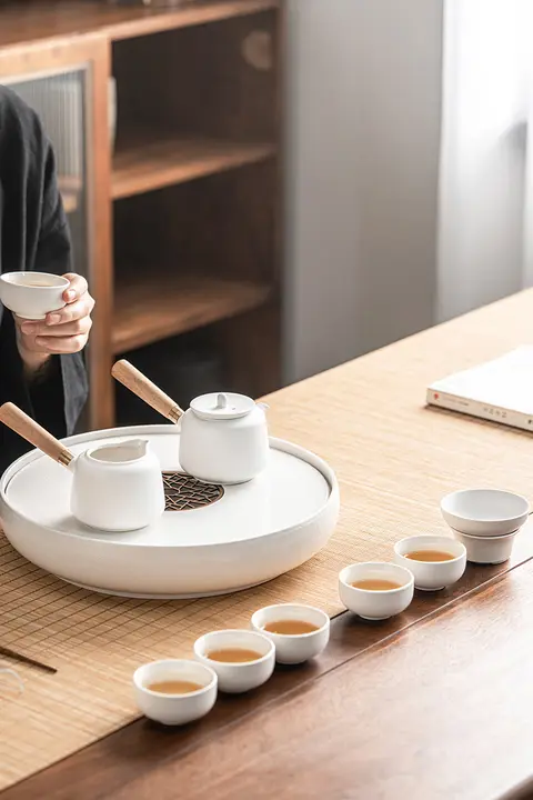 サイドハンドル功夫茶具セット【陶製小型茶壺・円形茶盤・シンプルデザイン】