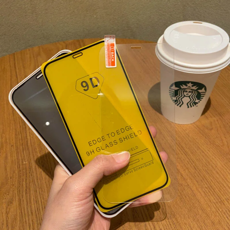 iPhone 16e フィルムサイズが15インチに合うか？それとも、ガラスフィルム選びの本質はここにある？