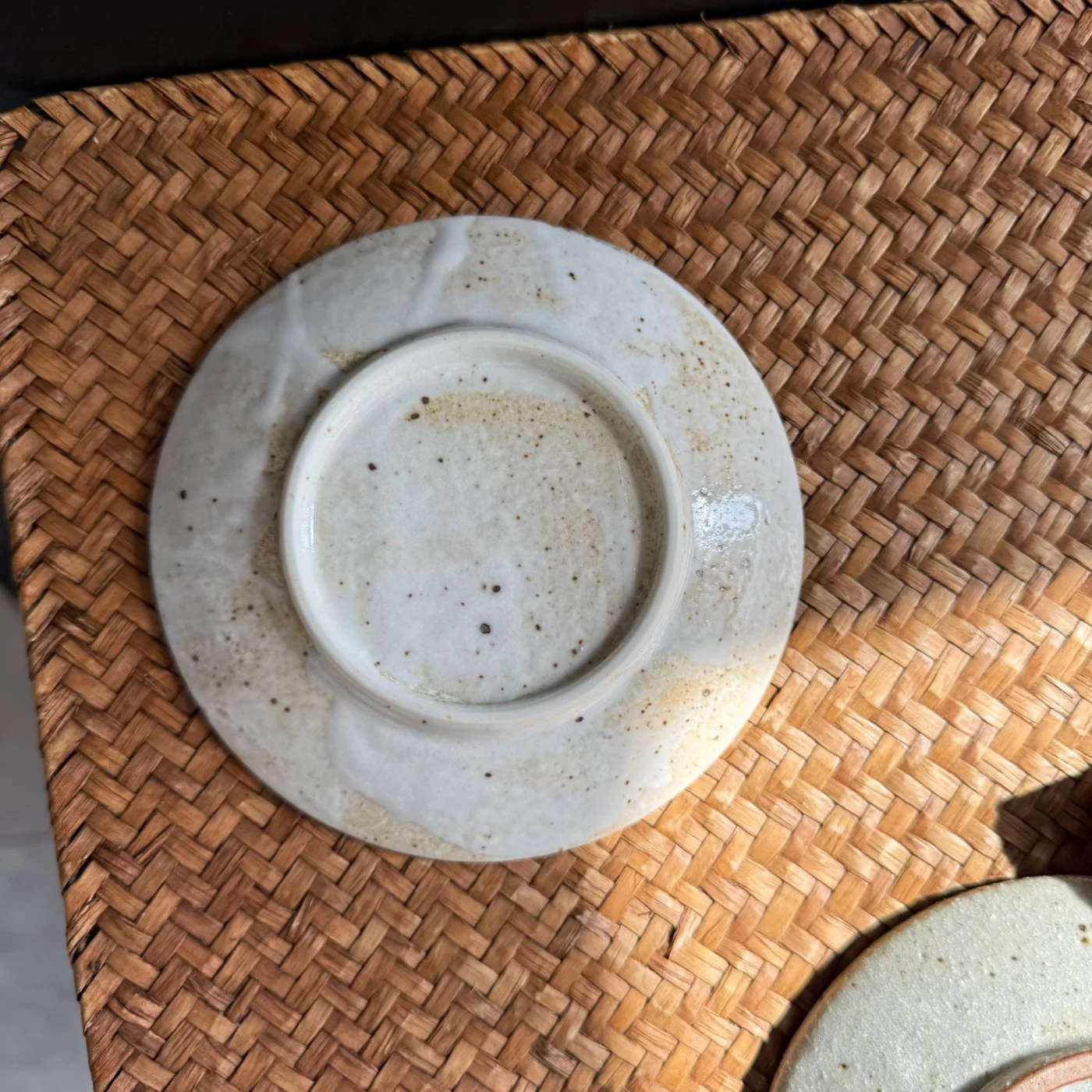 手描きの和風小鉢：粗陶製の薬味用・料理盛り付け用陶器の実用性と使い分け