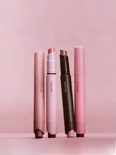 マット仕上げの口紅ペン【新色・ファッション性・粉っぽい質感】