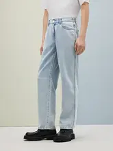 快適でルーズなデザインのストレートカットデニムパンツ【夏用・二色展開】