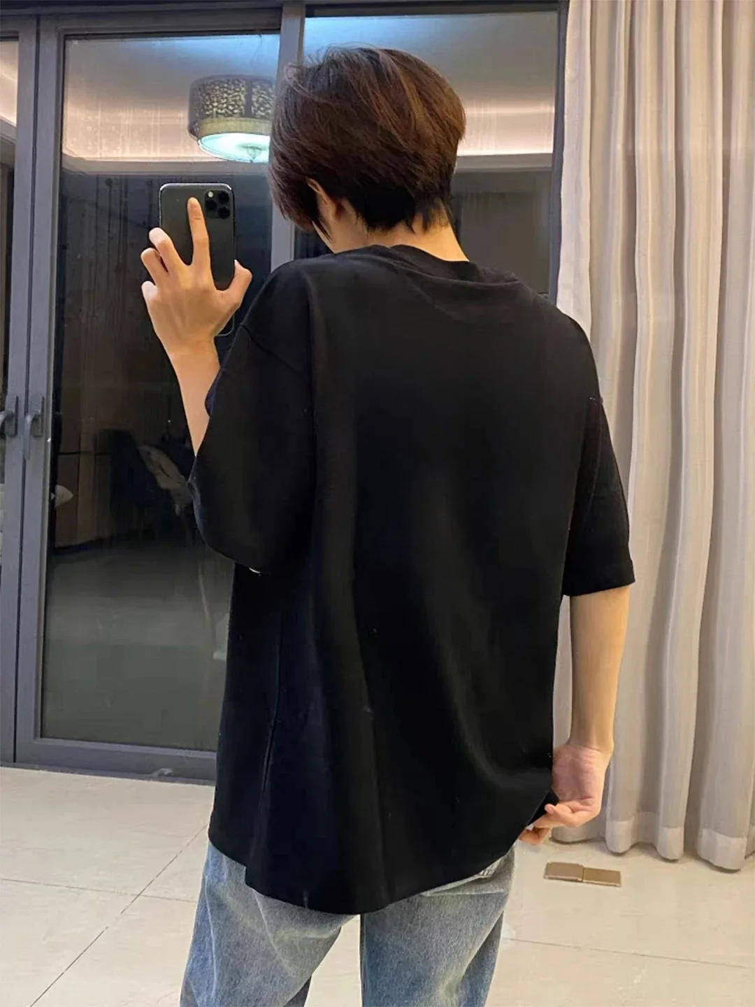 ストリートコーデ男子が今、どうやってTシャツを選ぶべきか？