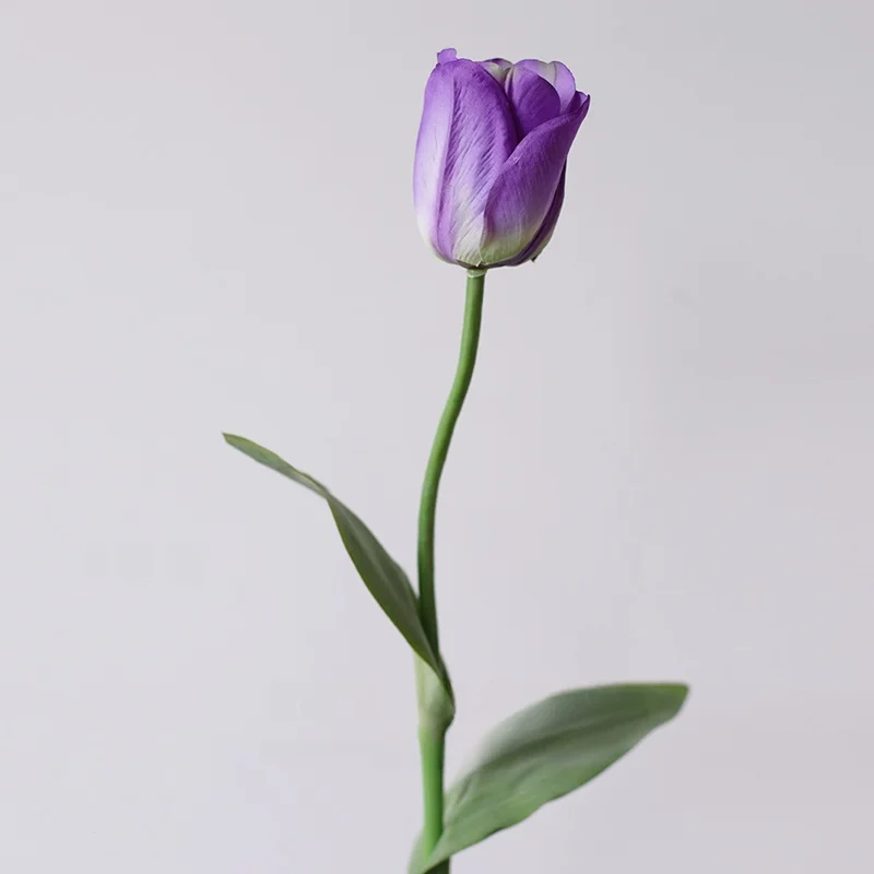 あつ森 オーナメントのツリー と おしゃれ花台の違いは？正月玄関飾りにぴったりな造花の選び方