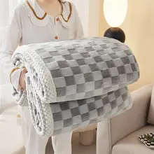 ヴィンテージチェック柄のウサギ毛フリースブランケット【厚手・冬用・オフィス昼寝・ソファカバー・コーラルフリース】