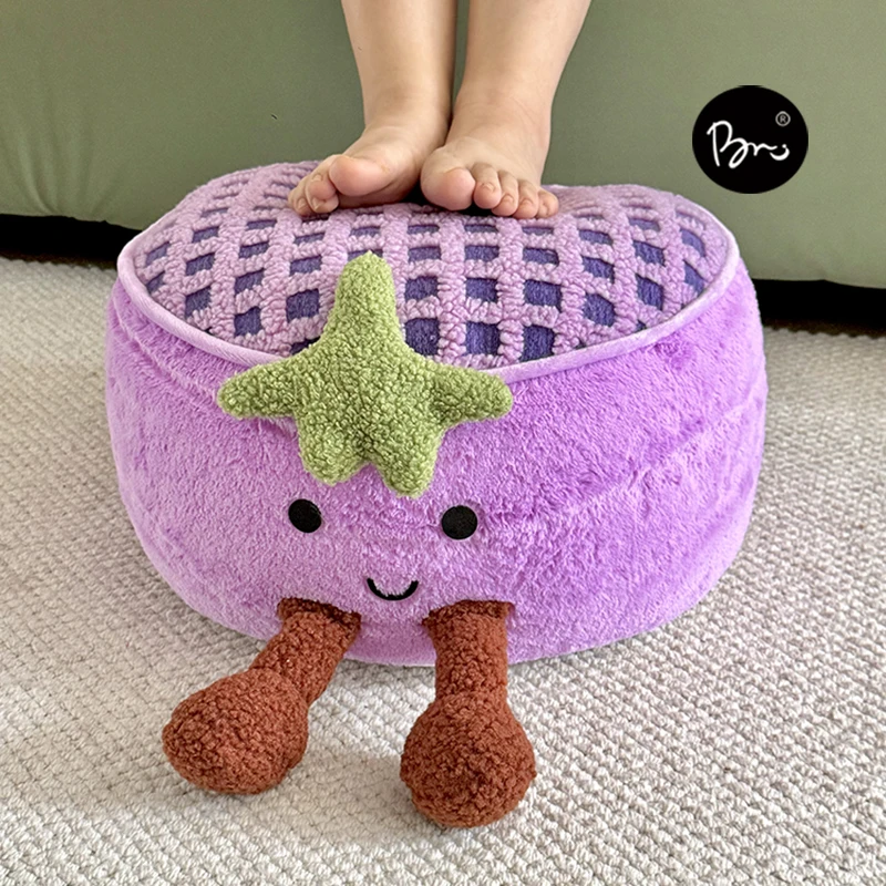 インテリアに馴染むおうち時間アイテムは、本当に「ふわふわ」な茄子型クッションか？