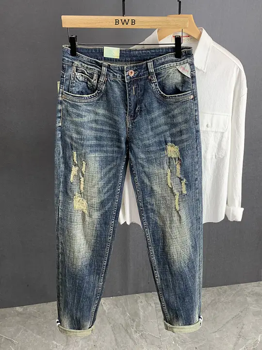 ビンテージ風ブルーの穴あきデニムパンツ【メンズ・ゆったりストレート・秋冬カジュアル】