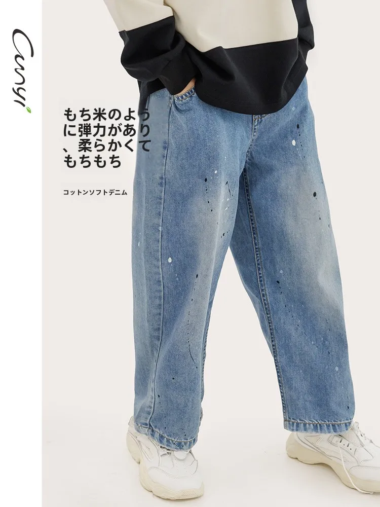 40代のデニムパンツ選びで迷うなら、キャピスとダメージジーンズの違いは？