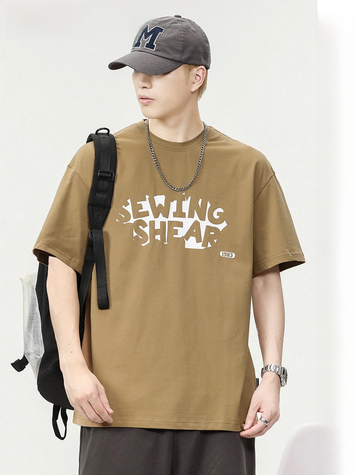 夏のメンズTシャツで失敗しない選び方は？