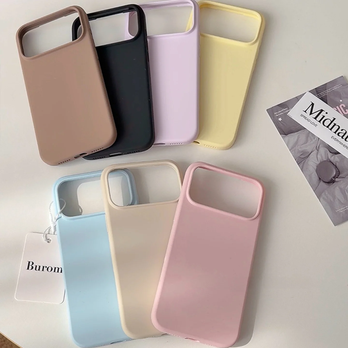 シリコンスマホケースは通気性と見た目で選ぶべき？シンプルなデザインが日常を彩る理由