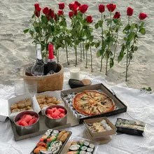 レトロレースデザインの厚手ピクニックマット【フランス風・持ち運びに便利・アウトドア用】（セットアップ対応）