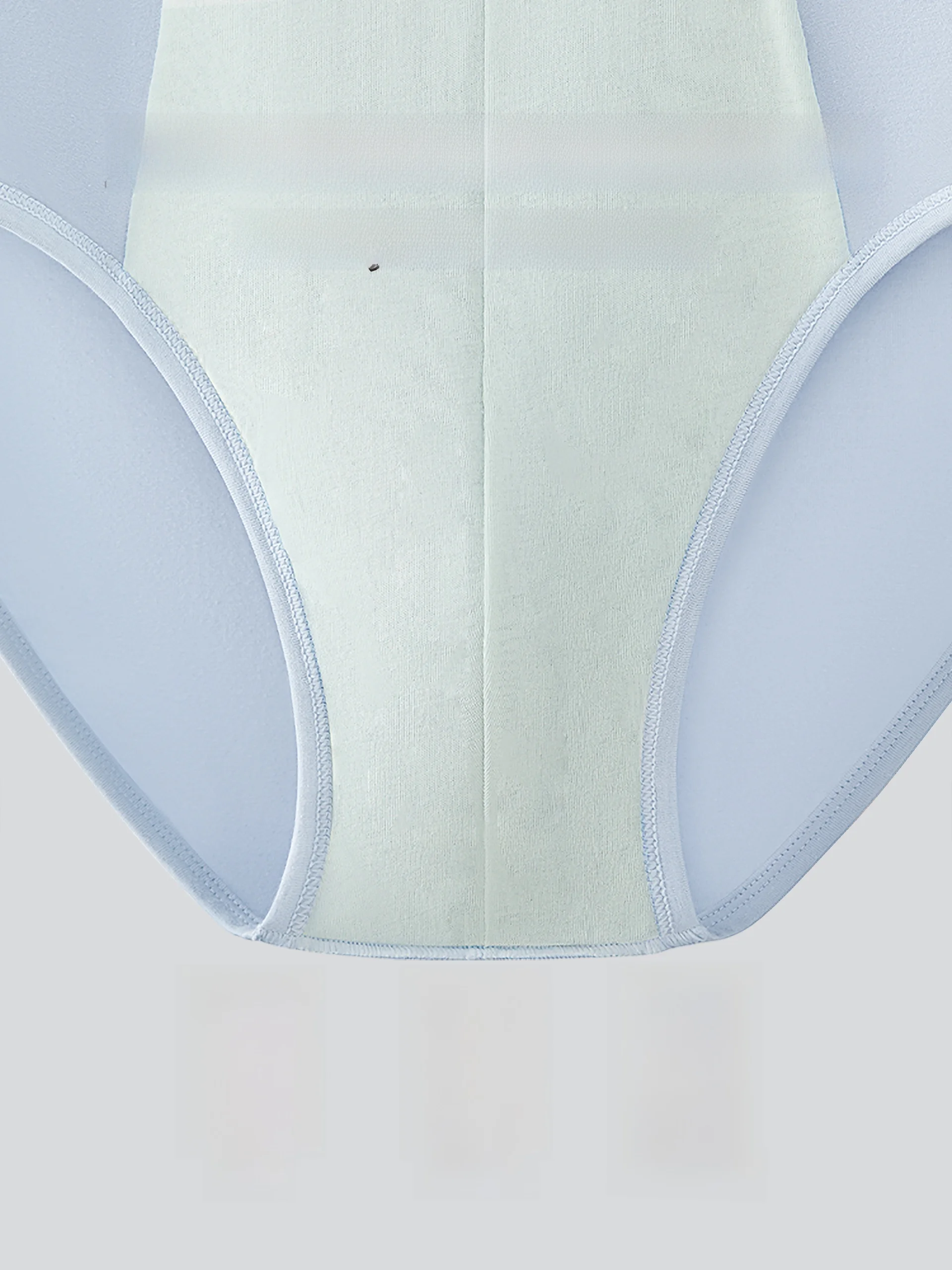 男性用三角パンツ【抗菌・モダール混紡・綿100%】（セットアップ対応）：5600g セットの実際の量と使用シーン