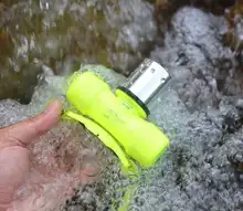 防水LEDダイビングヘッドライト【水中100メートル対応・強力な明るさ・充電式・白光・黄光切替】