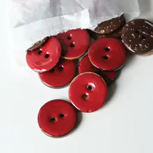 光沢のある深紅色樹脂ココナッツボタン【英国製・二十ミリ径】