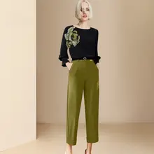 秋のファッショナブルな女性用トップスとストレートパンツ【黒のプリント・カジュアル・直線デザイン】（セットアップ対応）