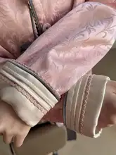 新中式デザインのラウンドネック花柄刺繍ベルベットジャケット【春用・立体的なバラのボタン付き】