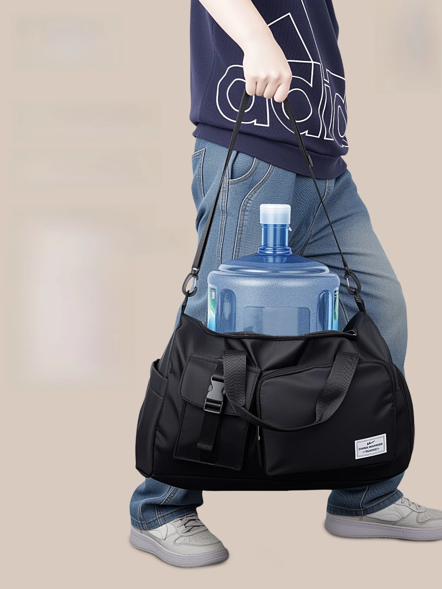 2泊3日旅行に最適な軽量バッグはどれ？男性向けの「湿気分離機能付き」旅行バッグがおすすめ！