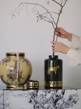 手描きの虎とバラデザインの陶器製貯蔵容器【インテリア装飾用・飾り花瓶】