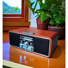 ヴィンテージ木製デスクトップラジオ【Bluetoothスピーカー・カードスロット付・三波対応】