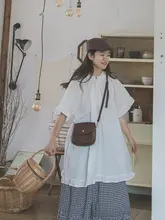 シンプルなデザインのレディース花柄ラウンドネックカットソー【ゆったり・中長丈・夏用・薄手】