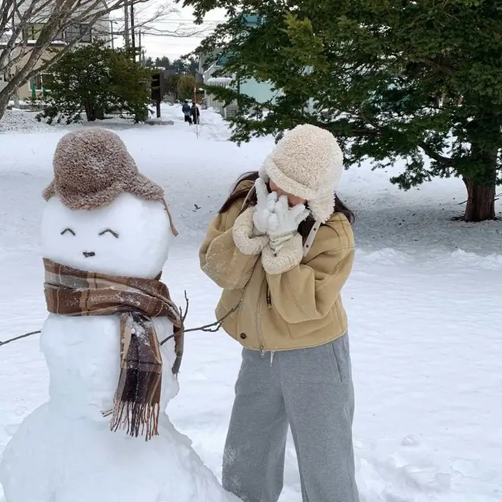 白色の二重毛皮耳あて帽子【防寒・暖かい・レディース・雪の日用】